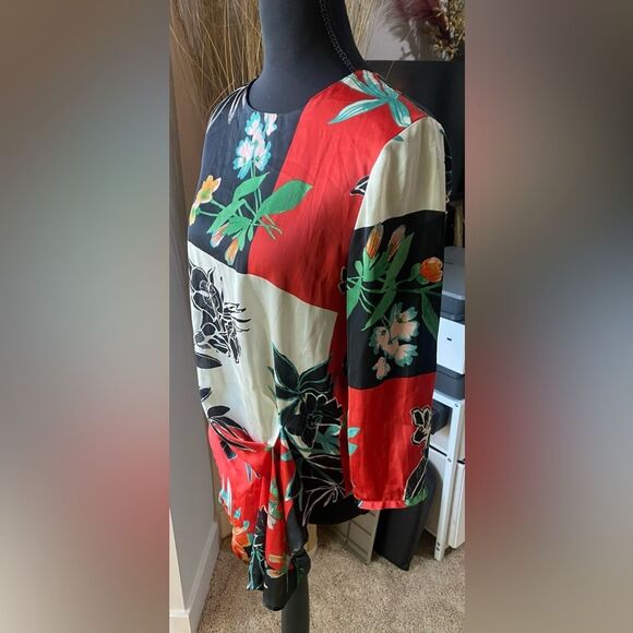 Elegant Floral Women's Tunic - Picture 3 of 8